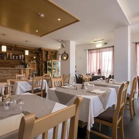 Luna Bianca Hotel 3*
